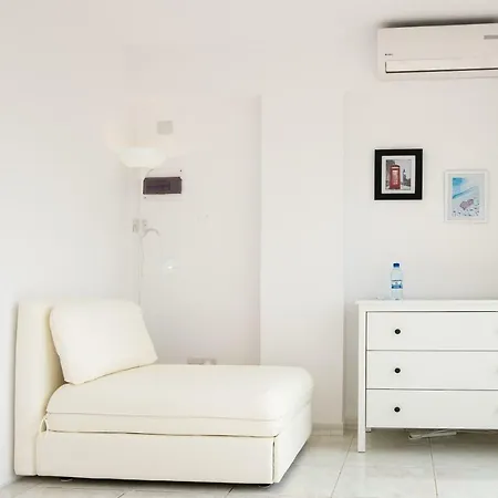 Spacious 3 Bedroom Penthouse, Sea View, 2 Terraces, Walk To Beach, Centre Apartamento *