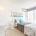 Spacious 3 Bedroom Penthouse, Sea View, 2 Terraces, Centre * Paphos