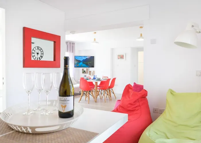 Seaview 3 Bedroom Kings Road Penthouse Apartamento *