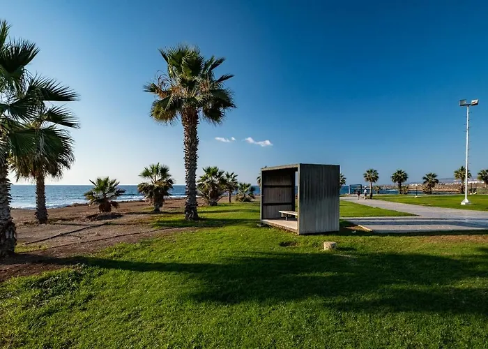 Seaview 3 Bedroom Kings Road Penthouse アパート *