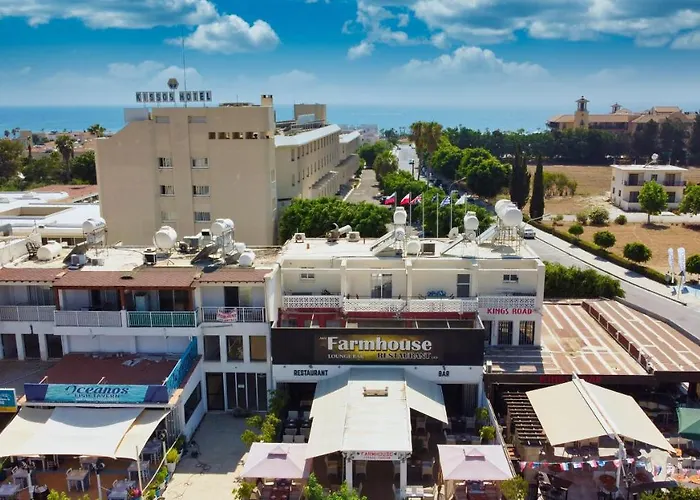 Seaview 3 Bedroom Kings Road Penthouse Apartment