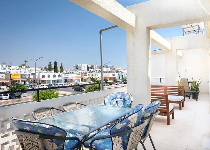 Apartment Seaview 3 Bedroom Kings Road Penthouse Paphos