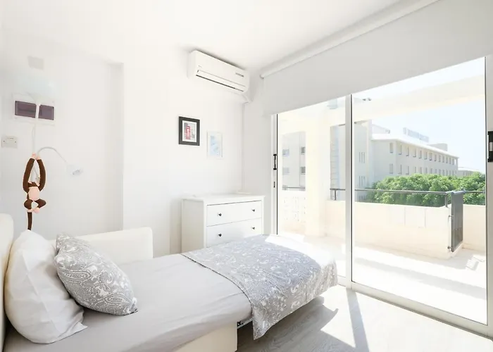 Seaview 3 Bedroom Kings Road Penthouse Apartmán