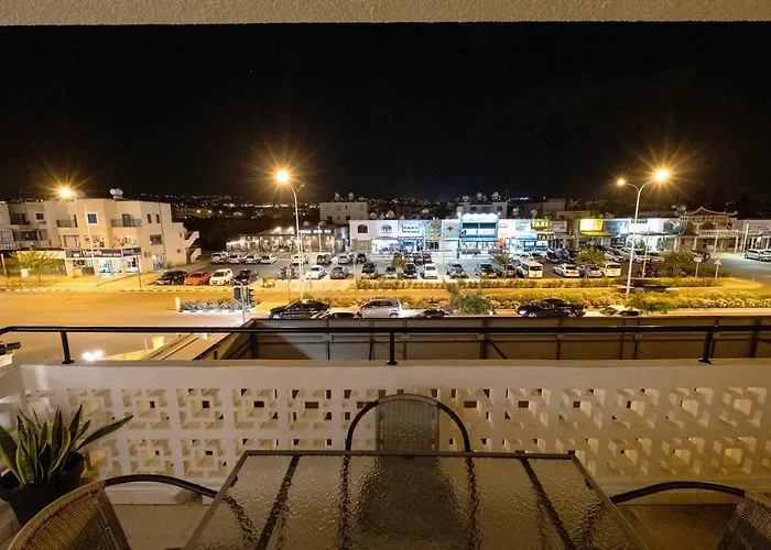 Seaview 3 Bedroom Kings Road Penthouse